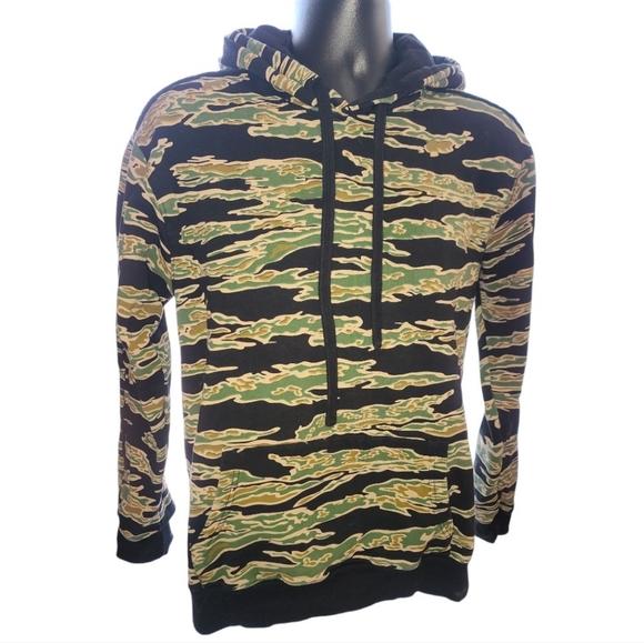 MENS CAMO  HOODIE L - Picture 2 of 3